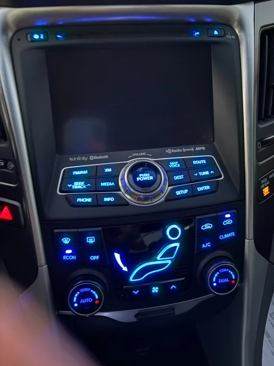 2013 Hyundai Sonata - Image 12 of 14