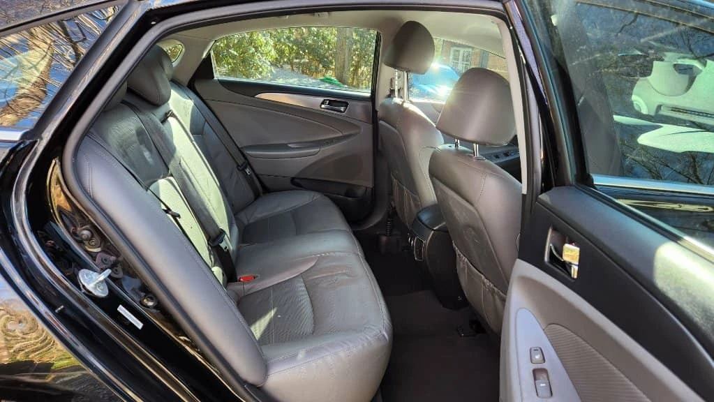 2013 Hyundai Sonata - Image 11 of 14