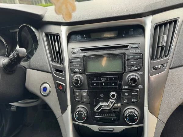2013 Hyundai Sonata - Image 6 of 9