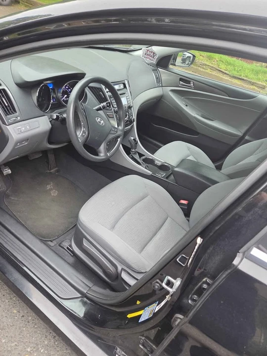 2013 Hyundai Sonata - Image 6 of 7
