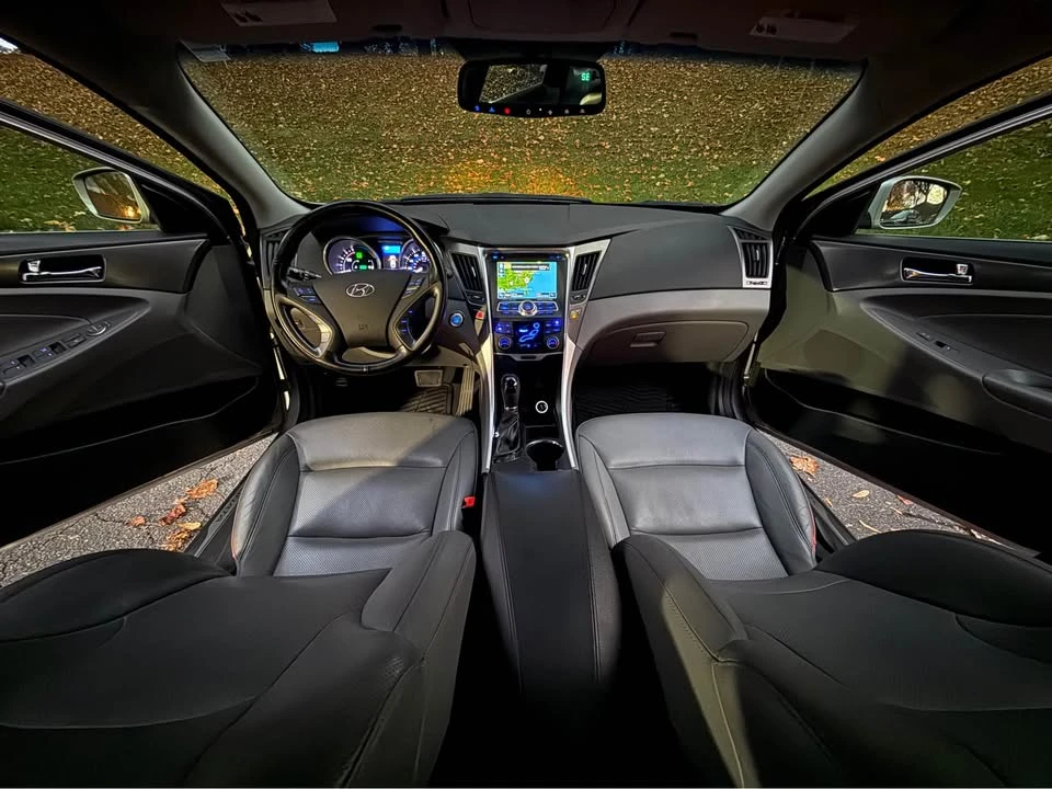 2013 Hyundai Sonata - Image 4 of 11