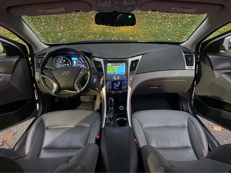 2013 Hyundai Sonata - Image 8 of 11