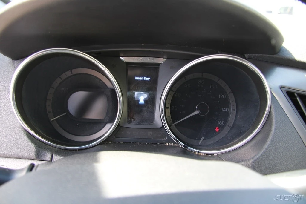 2013 Hyundai Sonata - Image 16 of 21