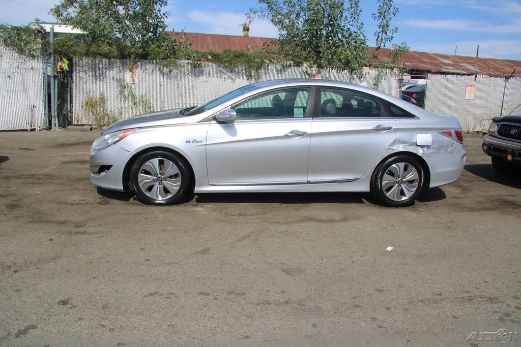 2013 Hyundai Sonata - Image 3 of 21