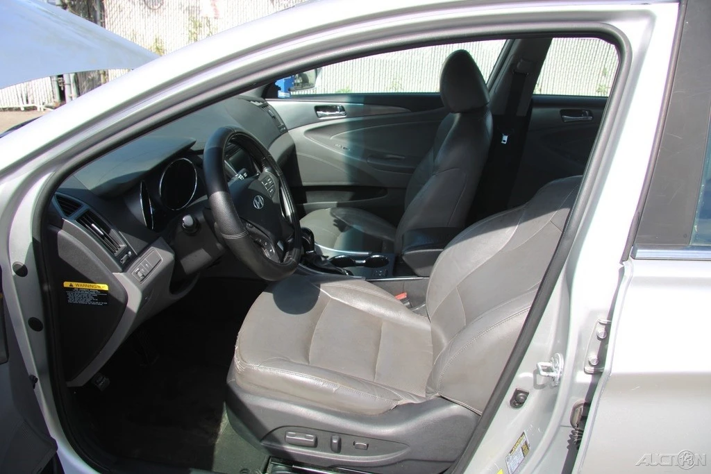 2013 Hyundai Sonata - Image 14 of 21