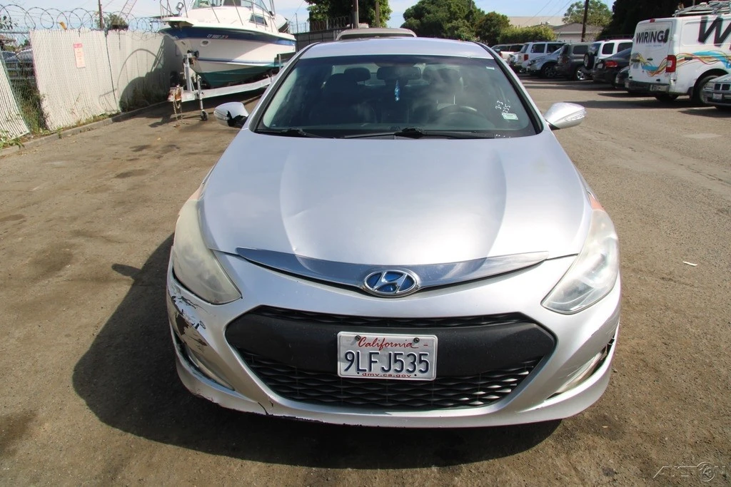 2013 Hyundai Sonata - Image 11 of 21