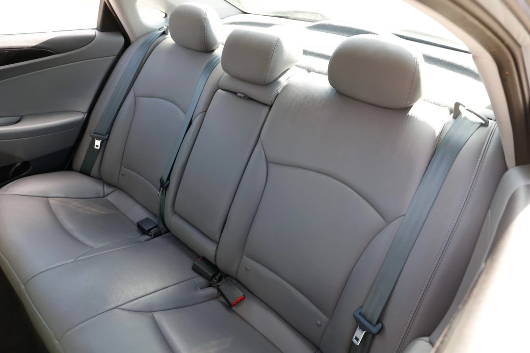 2013 Hyundai Sonata - Image 8 of 12