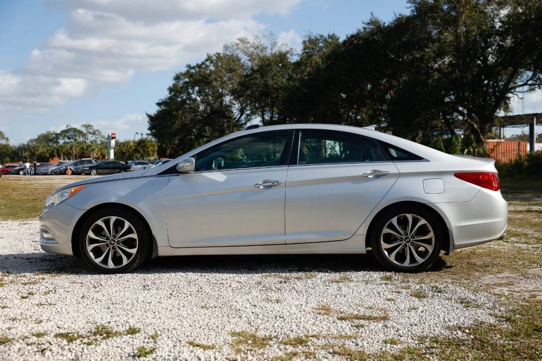 2013 Hyundai Sonata - Image 3 of 21