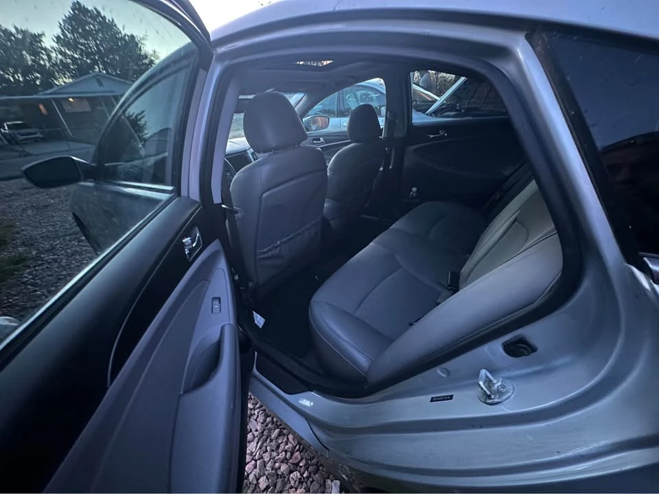 2013 Hyundai Sonata - Image 3 of 9