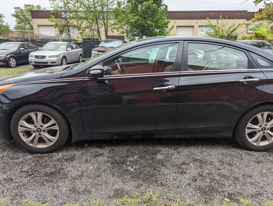 2013 Hyundai Sonata - Image 6 of 12