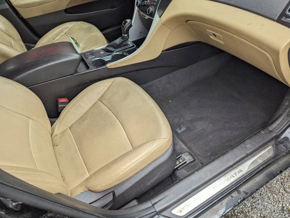 2013 Hyundai Sonata - Image 14 of 21