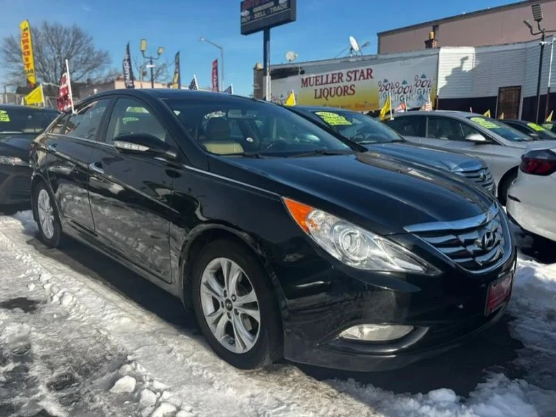 2013 Hyundai Sonata - Image 3 of 12