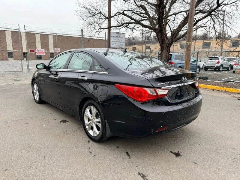 2013 Hyundai Sonata - Image 5 of 12