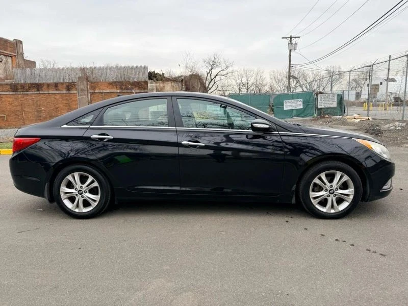 2013 Hyundai Sonata - Image 2 of 12