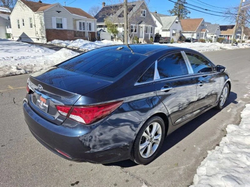 2013 Hyundai Sonata - Image 11 of 12