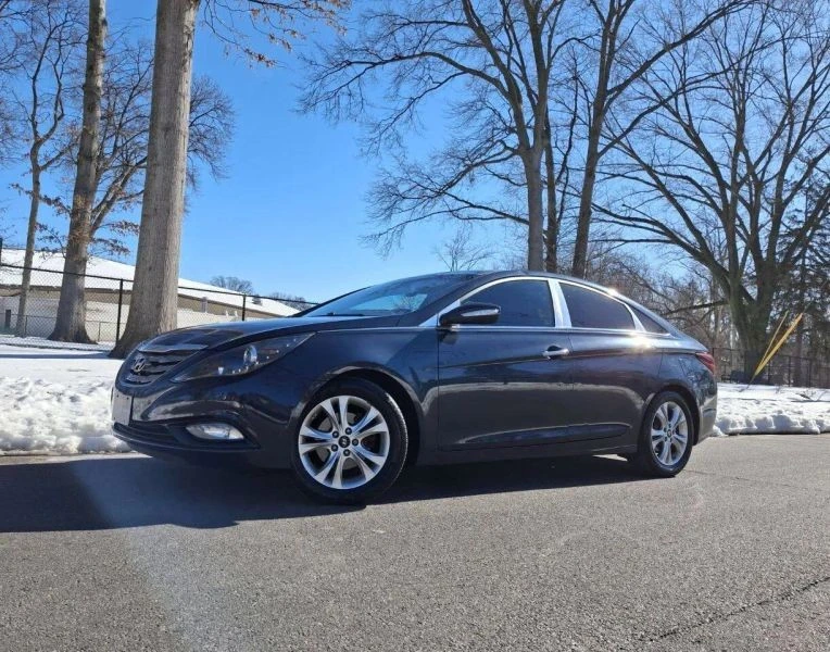 2013 Hyundai Sonata - Image 3 of 12