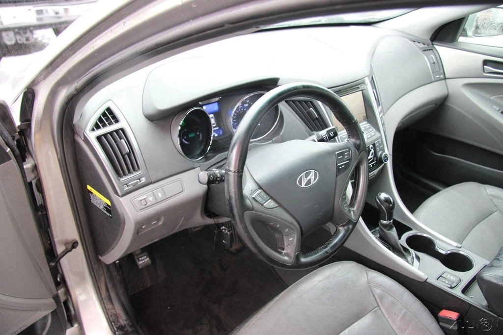 2013 Hyundai Sonata - Image 13 of 21