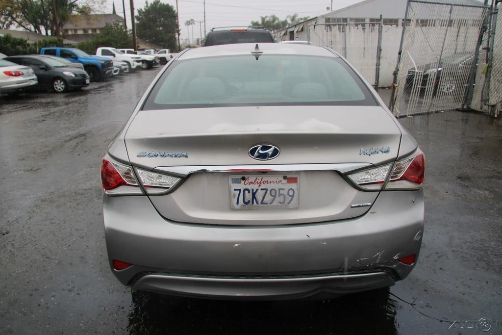 2013 Hyundai Sonata - Image 5 of 21