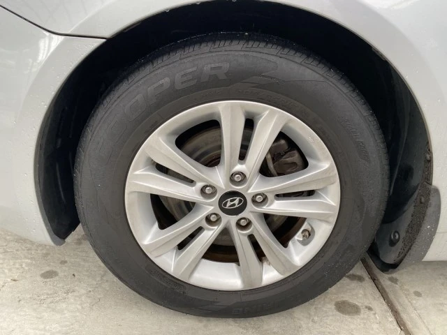 2013 Hyundai Sonata - Image 18 of 21