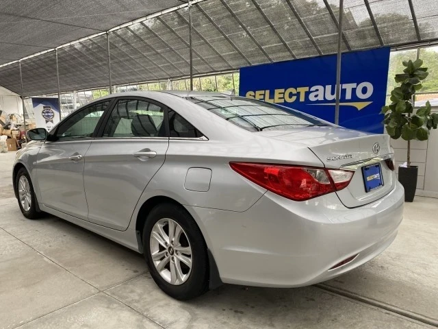 2013 Hyundai Sonata - Image 16 of 21