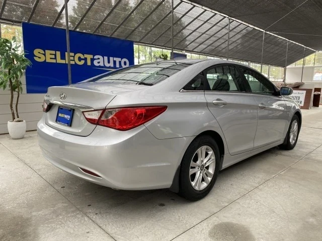 2013 Hyundai Sonata - Image 6 of 21