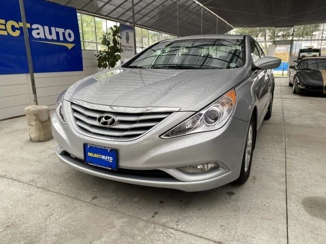 2013 Hyundai Sonata - Image 9 of 21