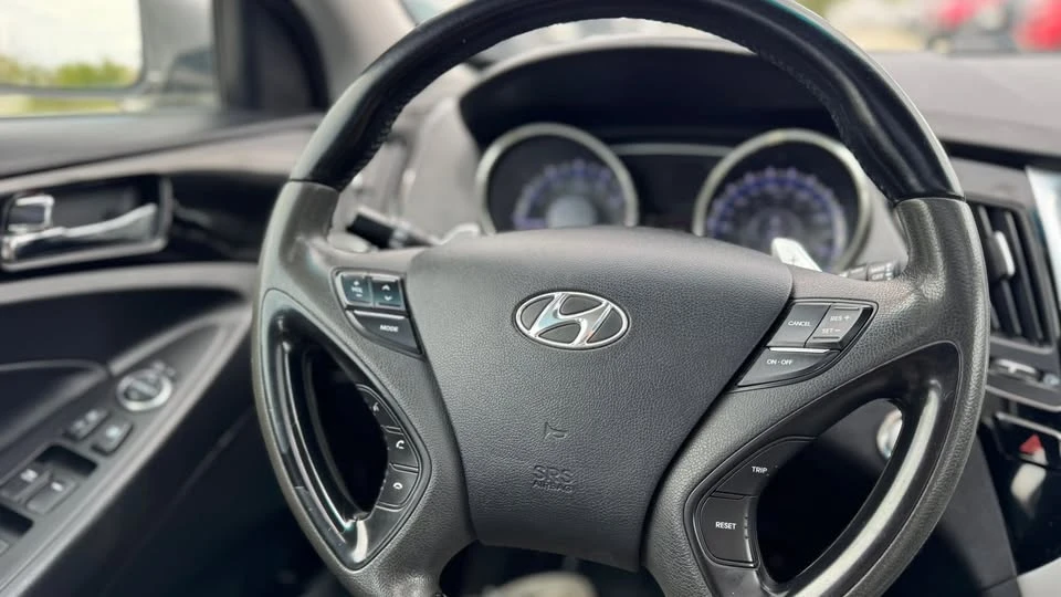 2013 Hyundai Sonata - Image 13 of 21