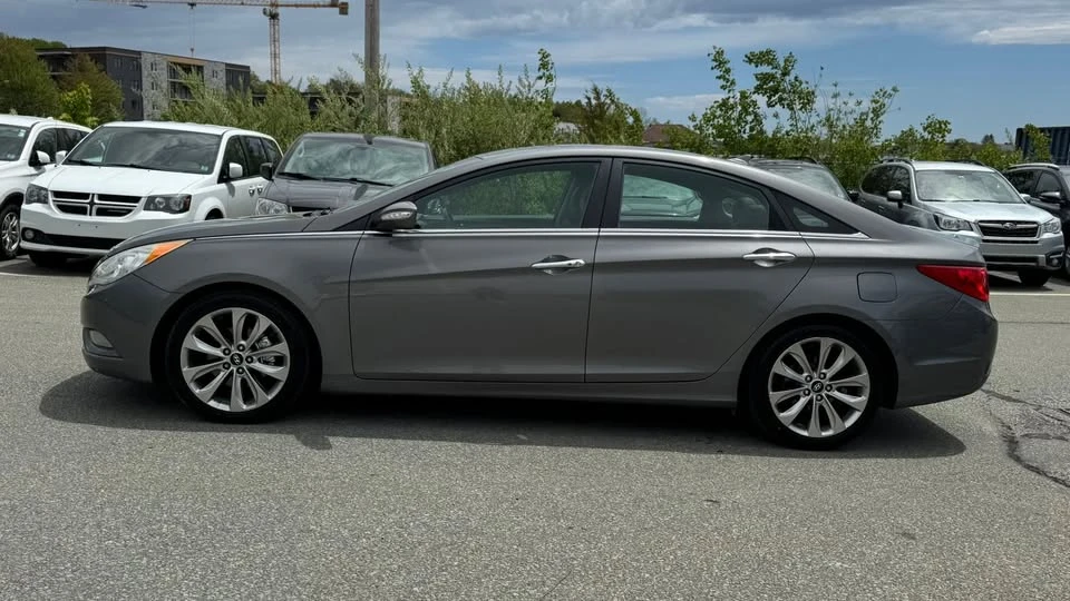 2013 Hyundai Sonata - Image 7 of 21
