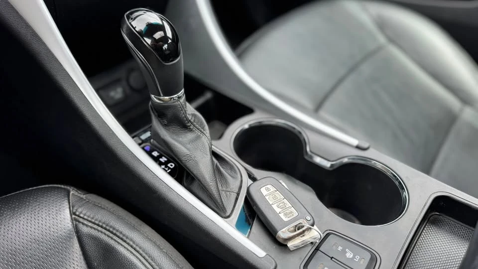 2013 Hyundai Sonata - Image 17 of 21