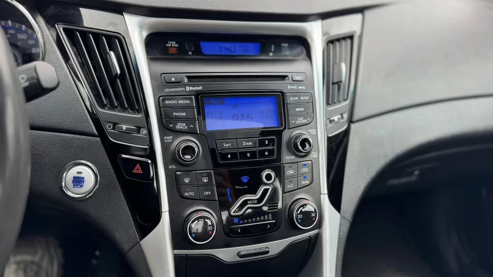 2013 Hyundai Sonata - Image 16 of 21
