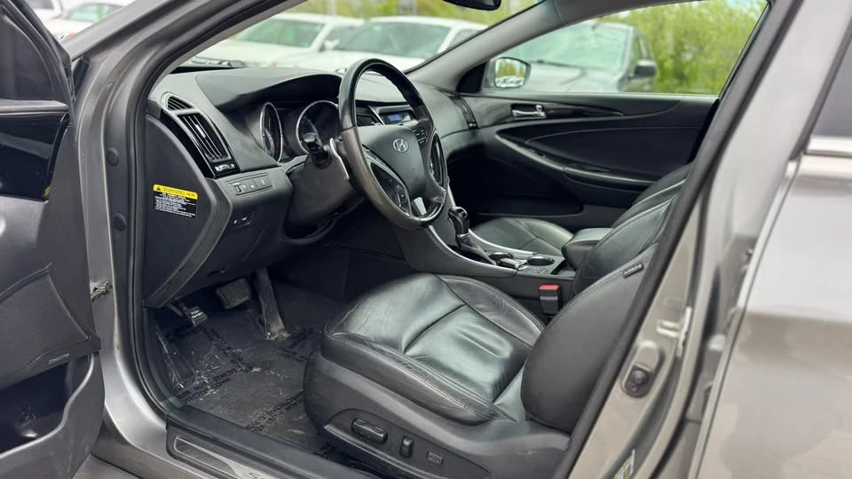 2013 Hyundai Sonata - Image 10 of 21