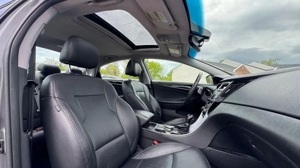 2013 Hyundai Sonata - Image 11 of 21