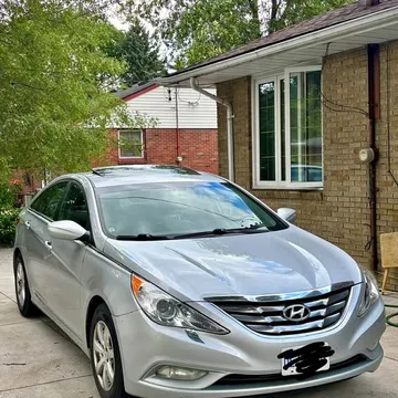 2013 Hyundai Sonata Mid Trim