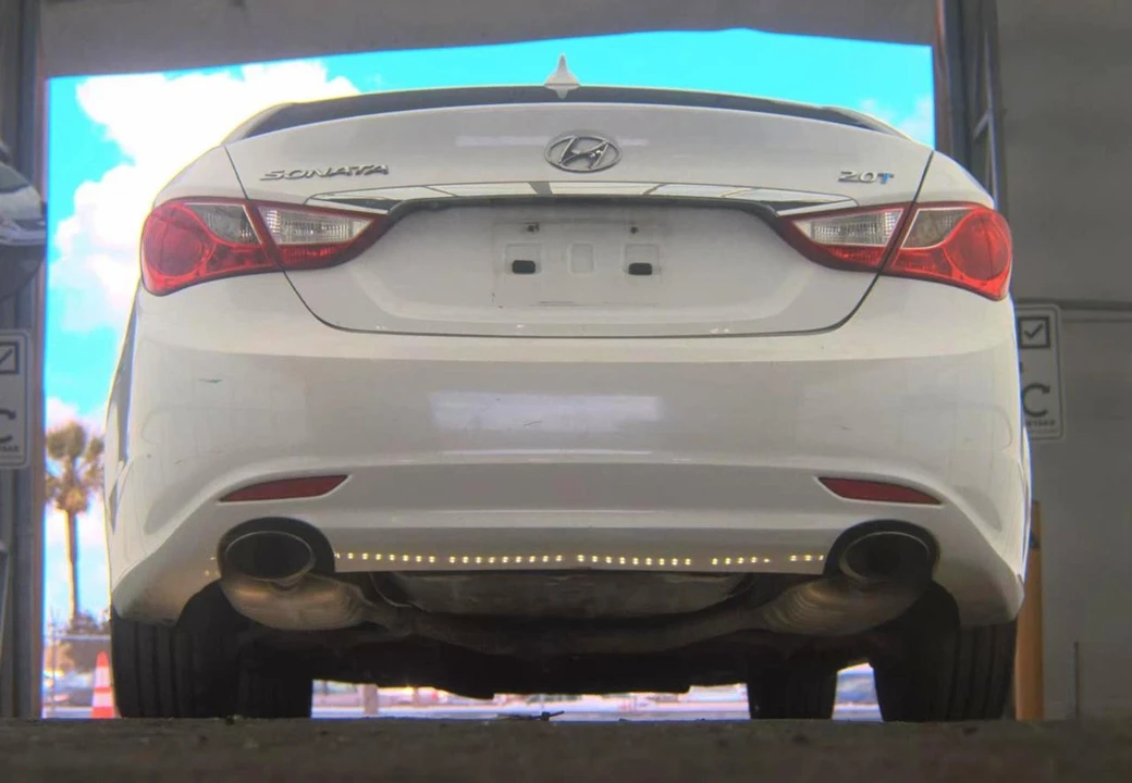 2013 Hyundai Sonata - Image 6 of 16