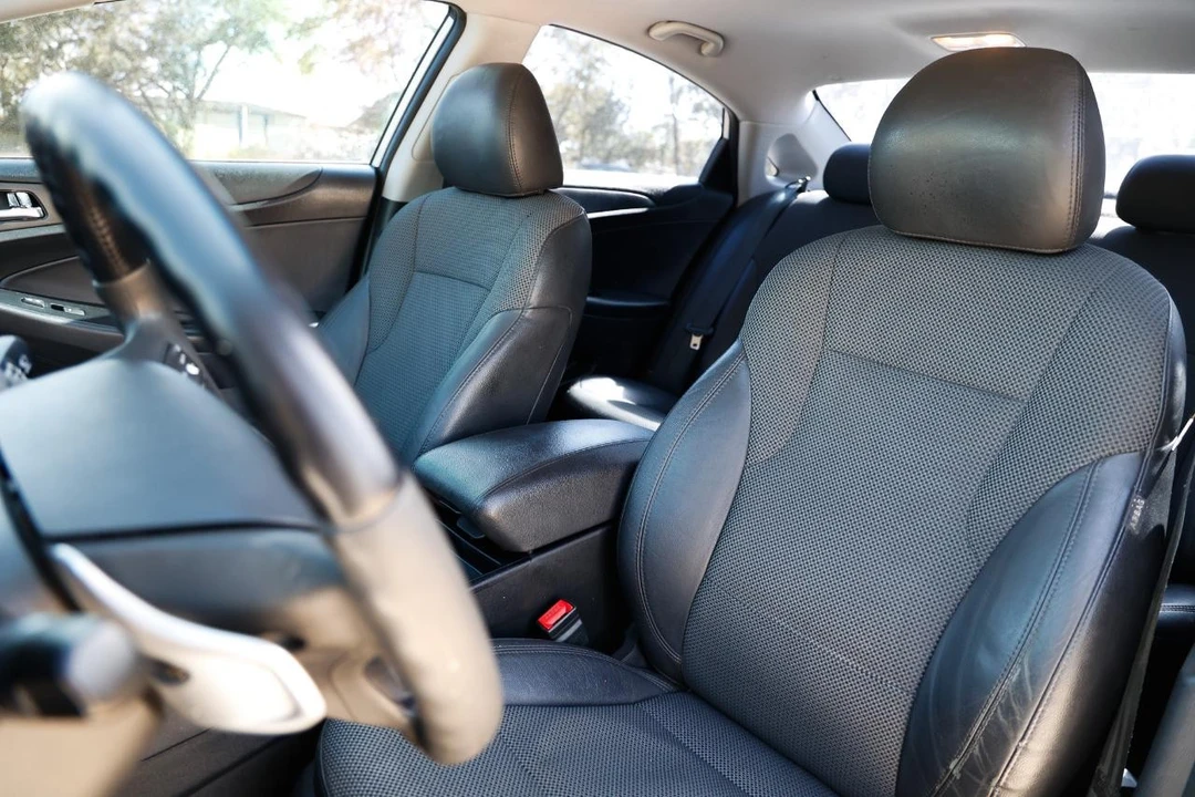 2013 Hyundai Sonata - Image 6 of 12