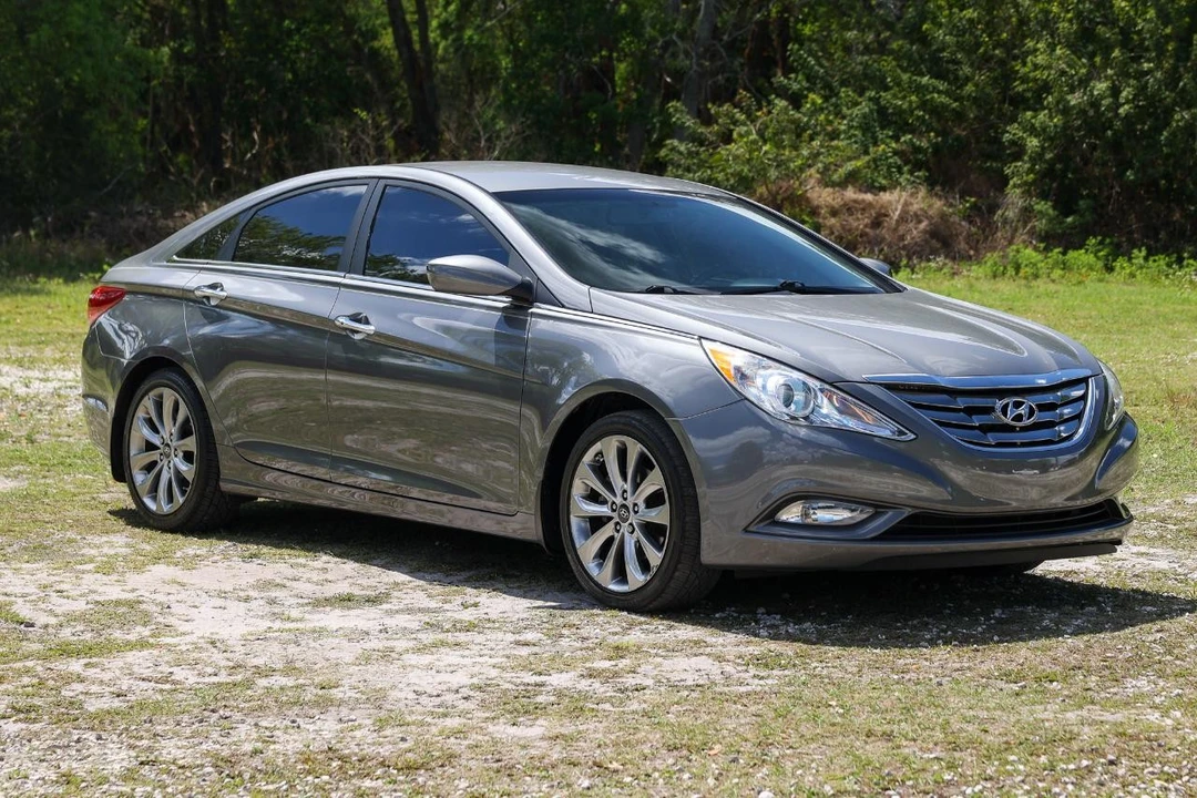 2013 Hyundai Sonata - Image 15 of 21