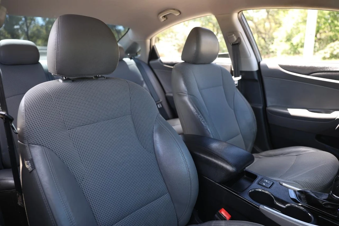2013 Hyundai Sonata - Image 18 of 21