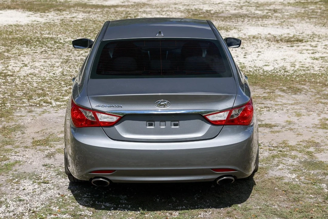 2013 Hyundai Sonata - Image 7 of 21