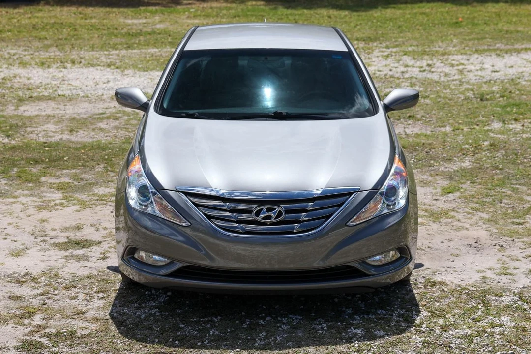 2013 Hyundai Sonata - Image 19 of 21