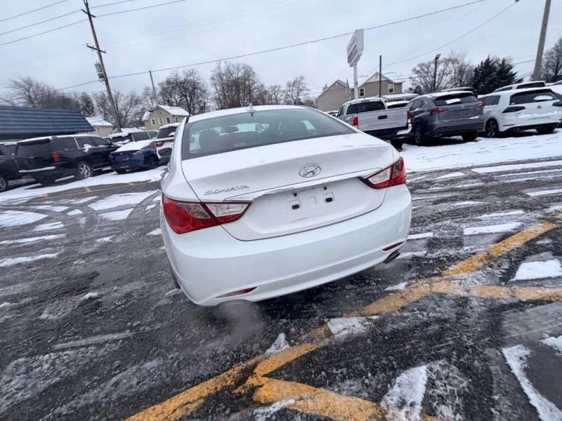 2013 Hyundai Sonata - Image 12 of 12