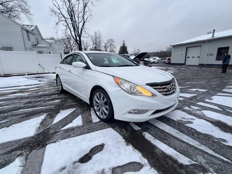 2013 Hyundai Sonata - Image 5 of 12