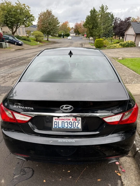 2013 Hyundai Sonata - Image 3 of 17
