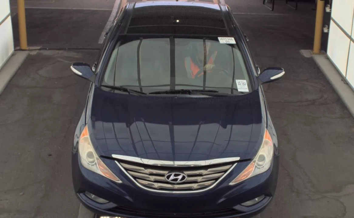 2013 Hyundai Sonata - Image 2 of 14
