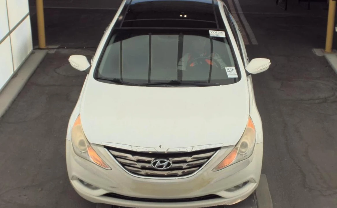 2013 Hyundai Sonata - Image 2 of 12