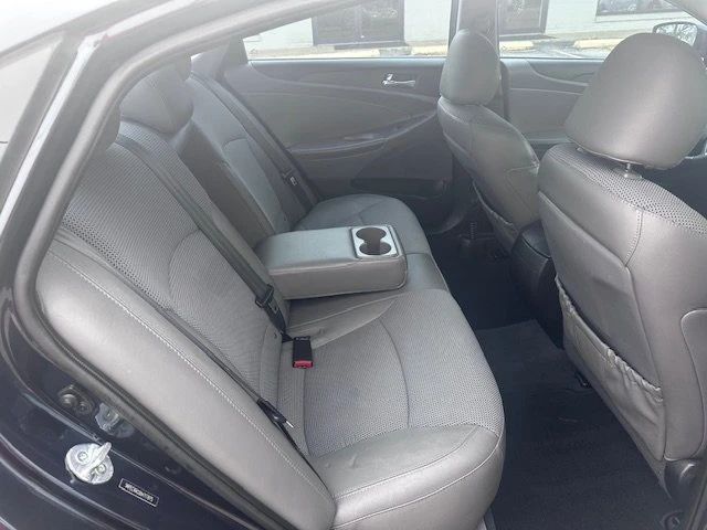 2013 Hyundai Sonata - Image 12 of 18