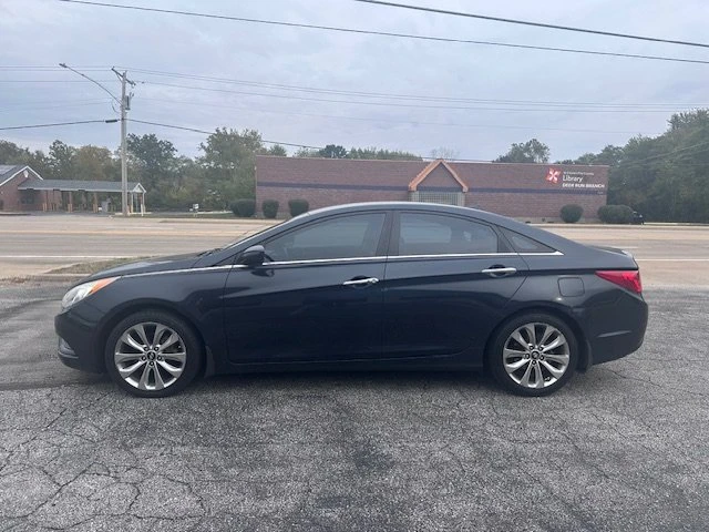 2013 Hyundai Sonata - Image 3 of 18