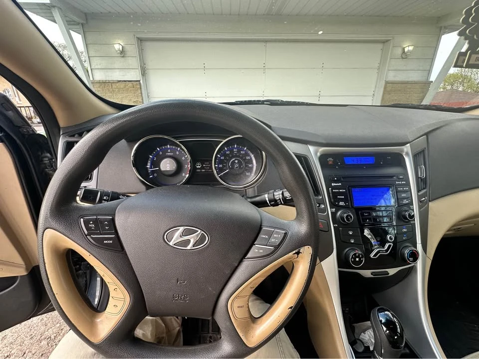 2013 Hyundai Sonata - Image 8 of 8