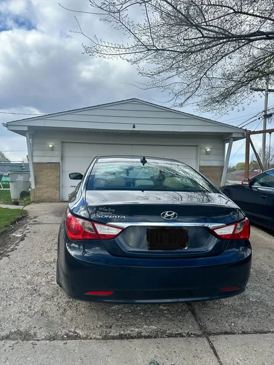 2013 Hyundai Sonata - Image 3 of 8