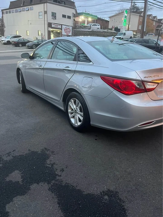 2013 Hyundai Sonata - Image 3 of 7