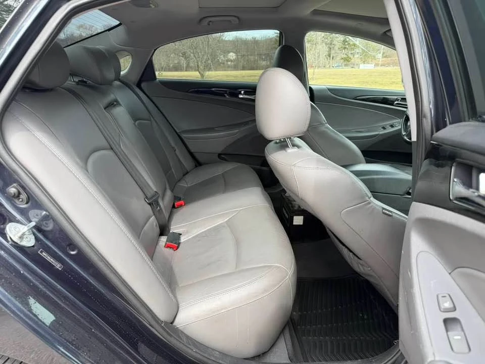 2013 Hyundai Sonata - Image 7 of 11